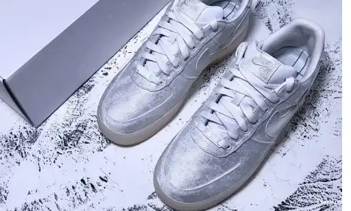 1 AIR  Nike Clot Force 'Clot' AO9286-100 PRM 0515